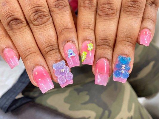 Gummy bear nails