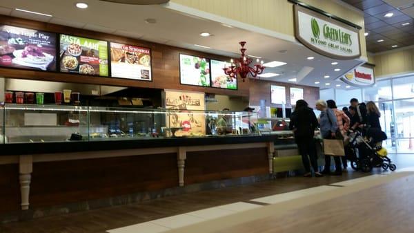 Fresh food, and the smoothies are amazing  :)