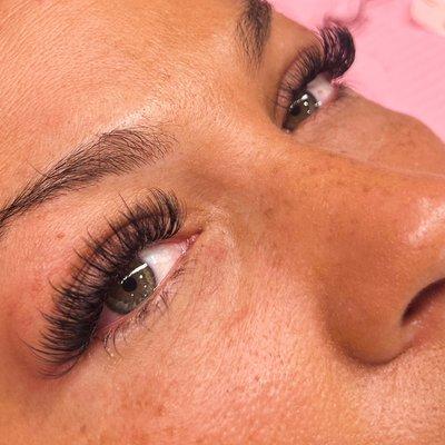 Hybrid eyelash extensions