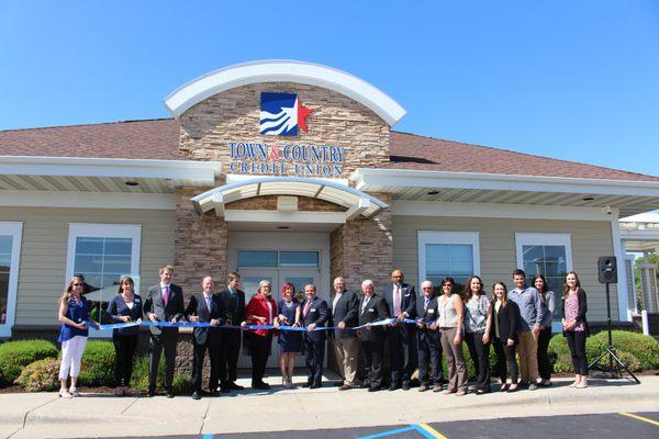 The ribbon cutting for the new Eagle Run Branch was held June 13, 2018.