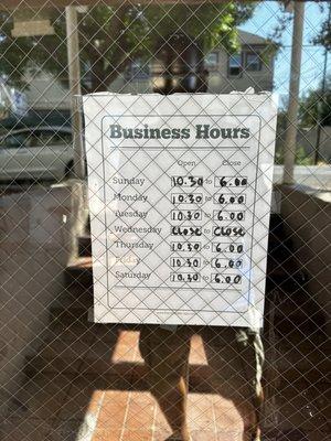 Shop hours