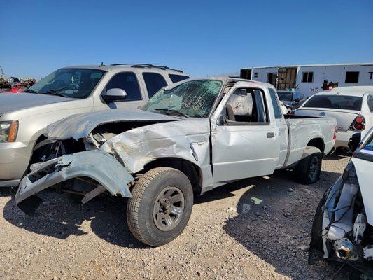 2005 Ford Ranger
Stock#: DD2059