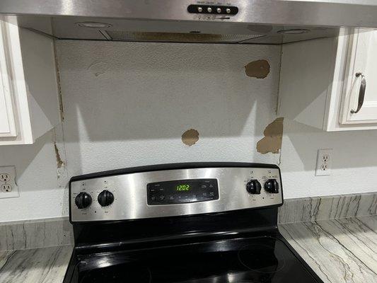 Missing the backsplash. Took out the wrong one and left without replacing.