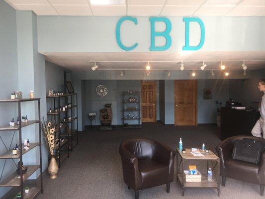 Proffesional atmosphere with a wide assortment of CBD oils from topicals to tinctures even oils for your pets