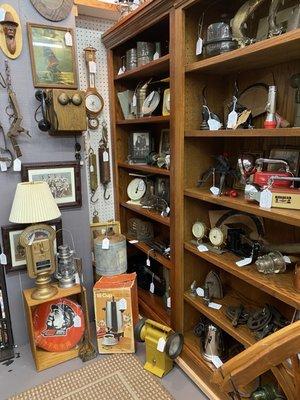 Blue Dolphin Antiques & Collectables