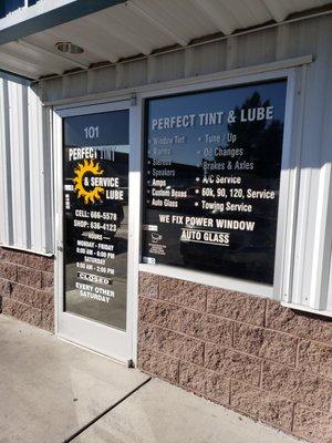 Perfect Tint & Service Lube