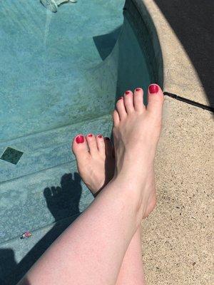 Pretty pink nails for the pool