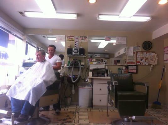 Tom's Barber Shop