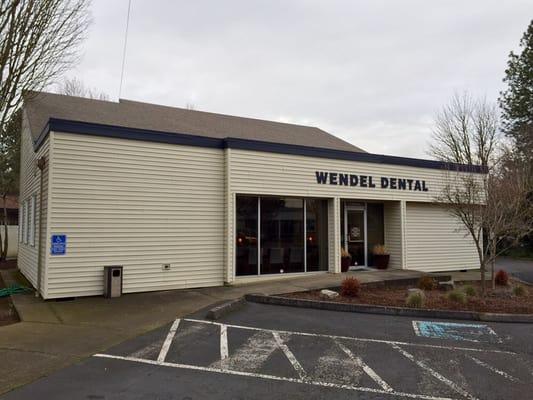 Wendel Family Dental Building and Entrance