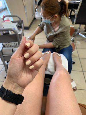 Regular Mani pedi