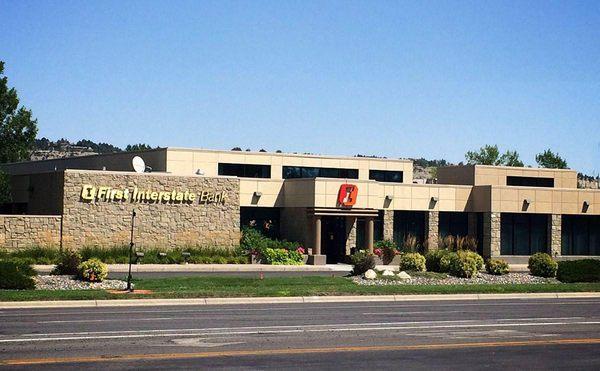 Exterior image of First Interstate Bank in Billings, Montana.