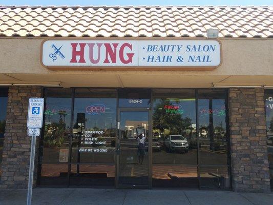 Hung Beauty Salon. Hair, nails, pedicure.