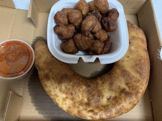 Small Stromboli & Fried Mushrooms