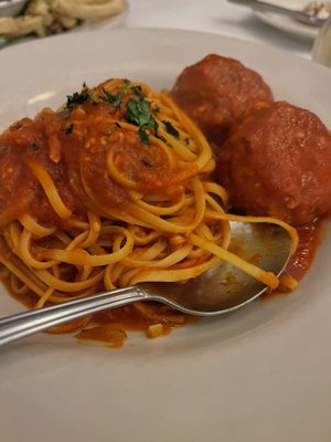 linguini with Three Meatballs