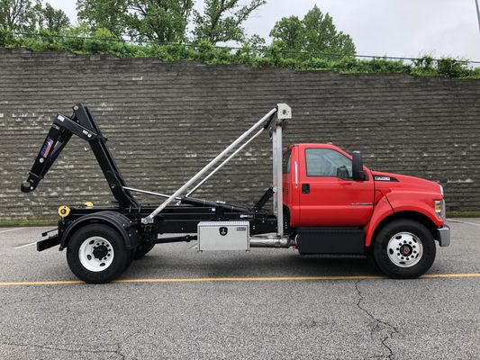 Stellar 120-16-20 with Roll-Rite Tarper mounted on Ford F-750 Truck