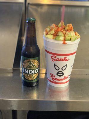 Michelada con pepino