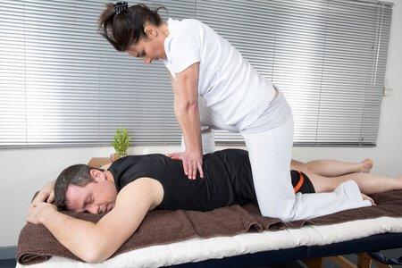 Back muscles massage