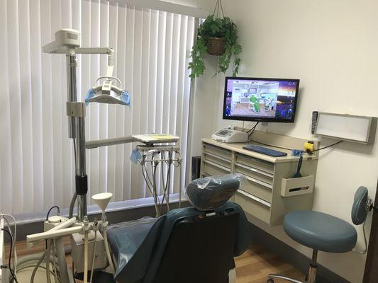 Modernized dental treatment room.