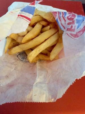 1/2 bag of soggy fries for $3.29. Not 1 fry was eaten before taking this picture. Ridiculous.