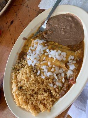 Cheese enchiladas w/onions