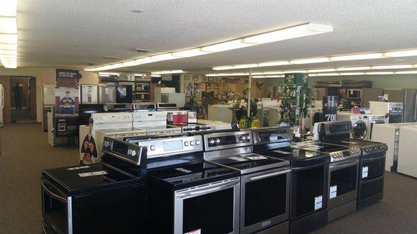 D&D Appliance showroom.