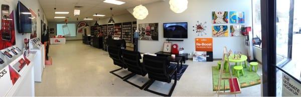 Very clean, nice interior. One of the best boost mobile store in the city