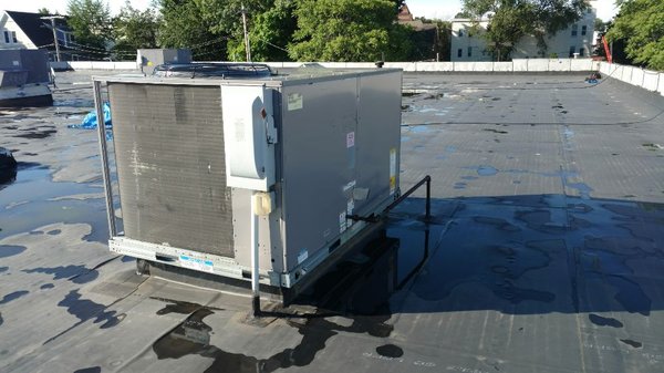 Carrier Cooling/Heating RTU