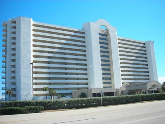 Raddison Oceanfront Hotel Exterior