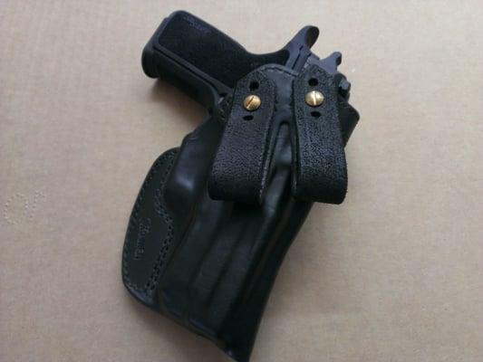 Kramer Handgun Leather