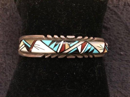 Lovely inlaid bracelet