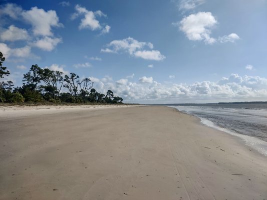 Melrose Beach mid tide.