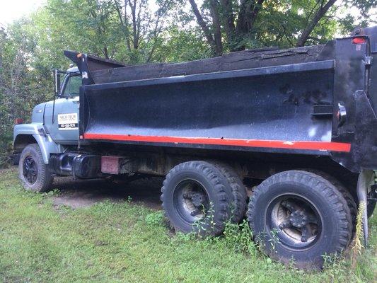 Compost Gravel Rock Black Dirt Mulch Sand sales and delivery