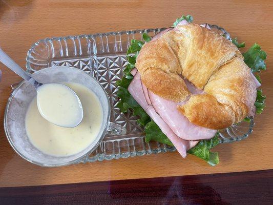 Lunch for 2. Broccoli cheddar soup and ham sandwich.