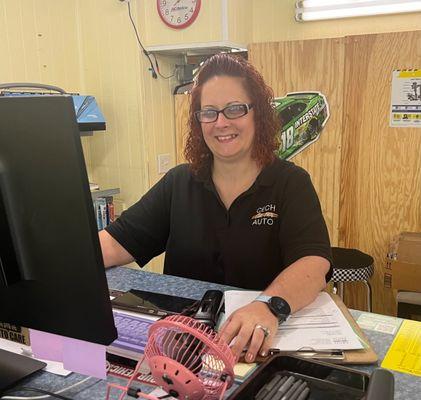 Meet Kelly! You see her smiling face behind the counter.