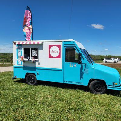 Bellas Ice Cream Cart