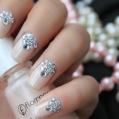 L A Nails