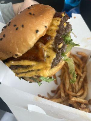 Ronin Burger-Comes with your choice of Dragon Fries or Tiger Fries (Spicy