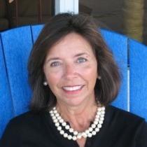 Pam Bird has been expertly assisting buyers and sellers in acquiring coastal property since 1998...