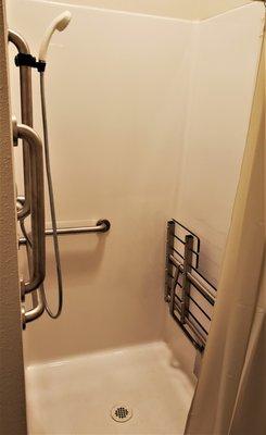 Main Facility Shower
  GarageCondos™