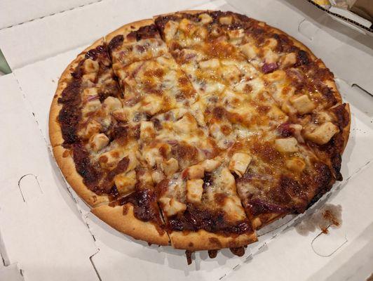 BBQ chicken pizza