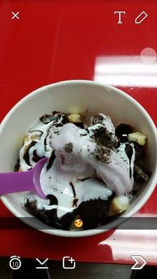 Taro frozen yogurt, crushed oreos, cheesecake bites, hot fudge, mallow creme & whipped cream.