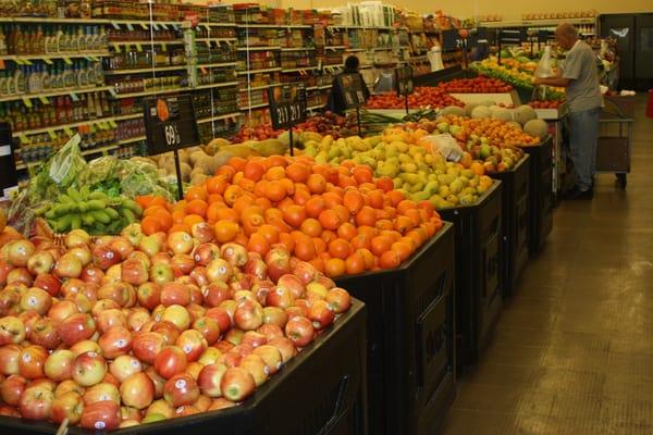 Fresh Fruits and Vegetables On Third Street JONS