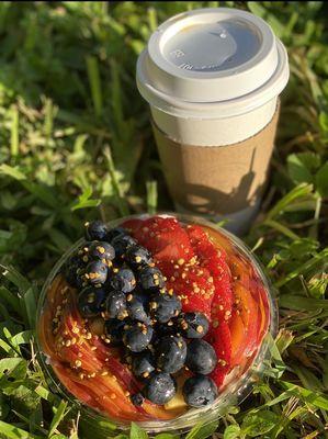 Hot Apple Cider   Açaí bowl