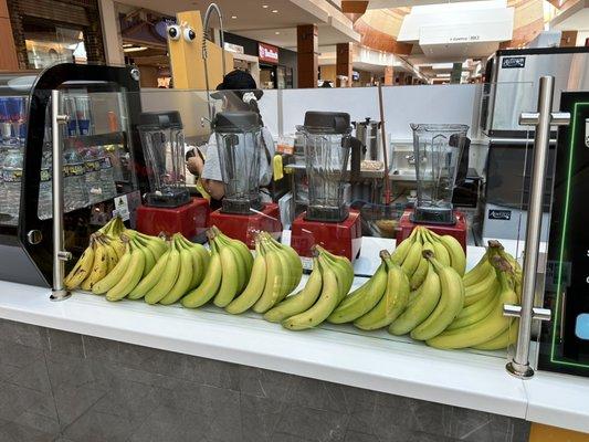 Smoothies made with fresh fruits!