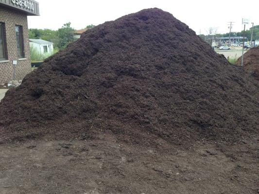 Our Premium Hardwood Mulch It is an oak mulch twice ground.