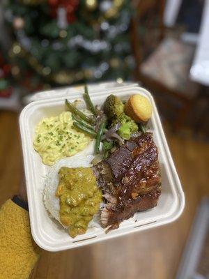 White Rice, Ribs, Mashed Potatoes, & Steam Veg