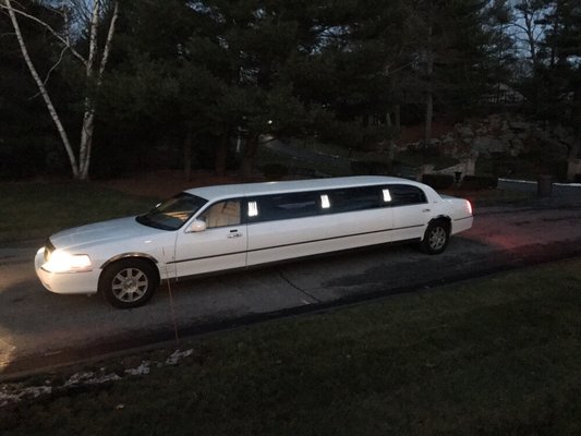 Luxury limo rides to make you Valentine's Day that much more memorable!