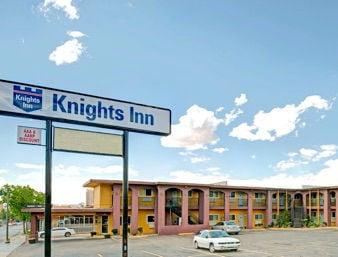 Knights Inn