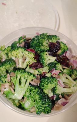 Broccoli salad