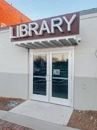 Ennis Public Library